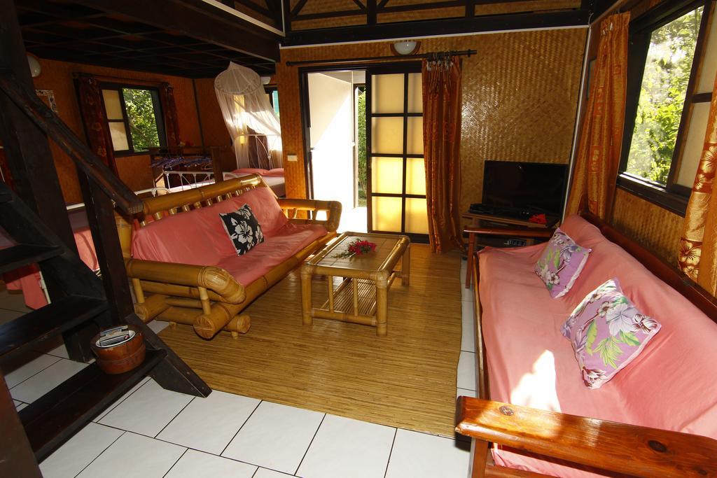 Pension Hibiscus Tahaa Uturoa Екстер'єр фото