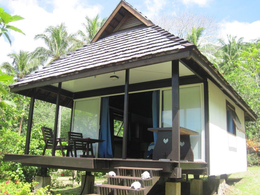 Pension Hibiscus Tahaa Uturoa Екстер'єр фото